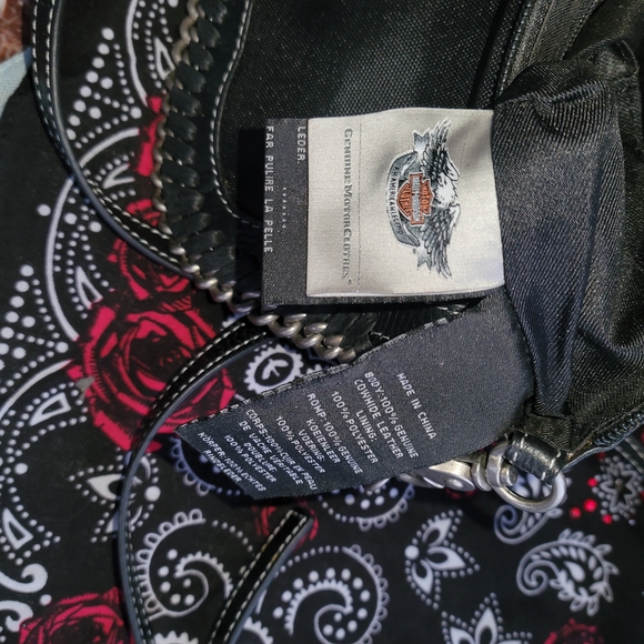 Harley-Davidson Black Crossbody Bag with Silver Chain - Picture 11 of 12